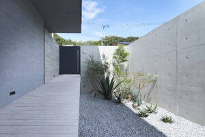 高低差を活かした オープンエクステリアおしゃれな外構・エクステリアと庭は受賞多数の外構工事店へ