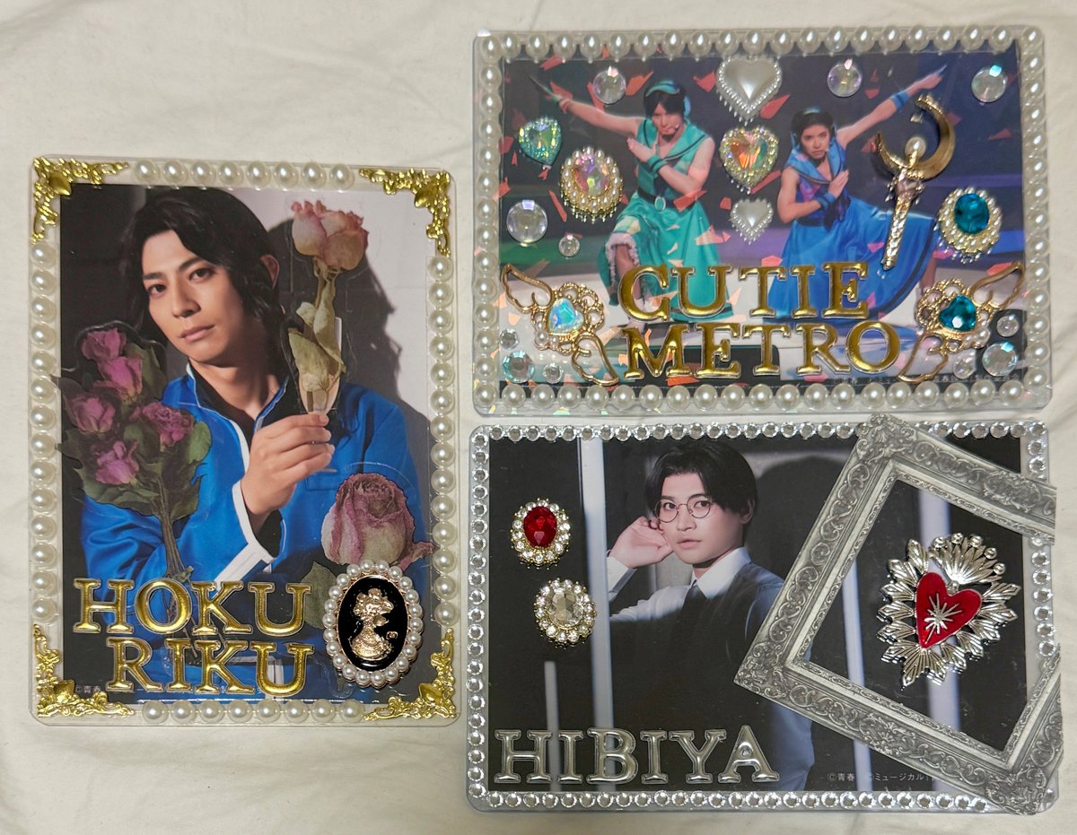 新作-147 B8 硬質ケース デコ シール トレカ 水色 青 薔薇 レース - メルカリ