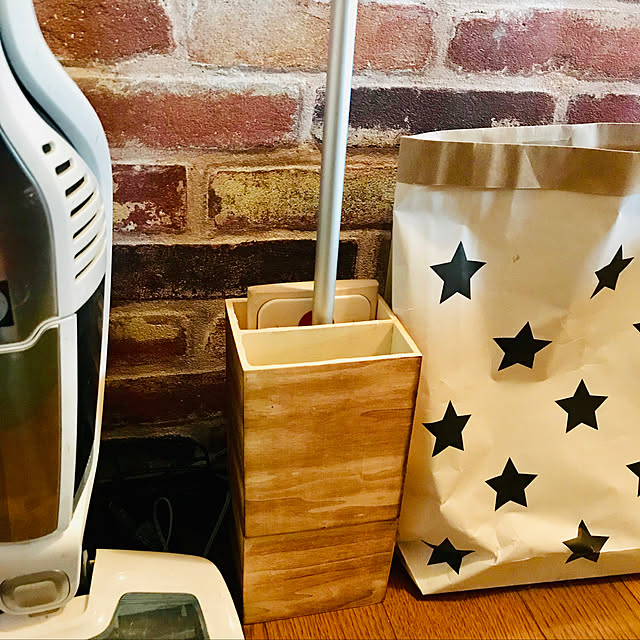 裏技！クイックルハンディ収納に セリア のシャンプーボトルがちょどいい！賃貸2LDK お金をかけず賢く暮らそっ♪インテリア