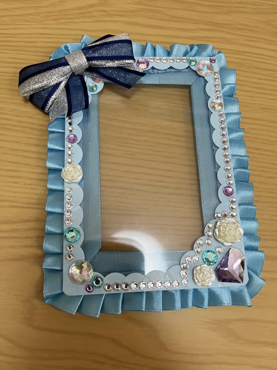 リボン・レースで簡単 おしゃれな硬質ケースデコ フリルの作り方・付け方もイエコレクション iecolleインテリア、雑貨情報が満載のWEBメディア