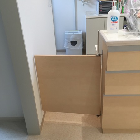 ミニスイングドア即見積・低価格・短納期でご提供 スイングドア工場直販.com