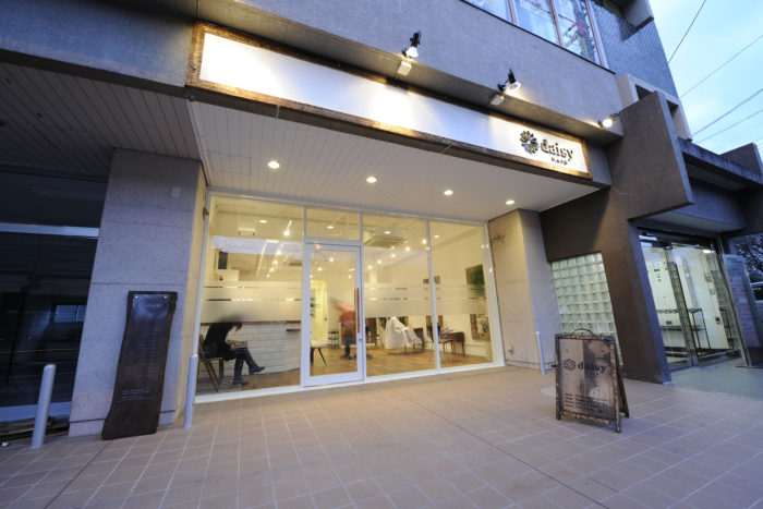 美容室の外観・ヘアサロンイメージ - No: 28992068写真素材なら「写真AC」無料 フリー ダウンロードOK