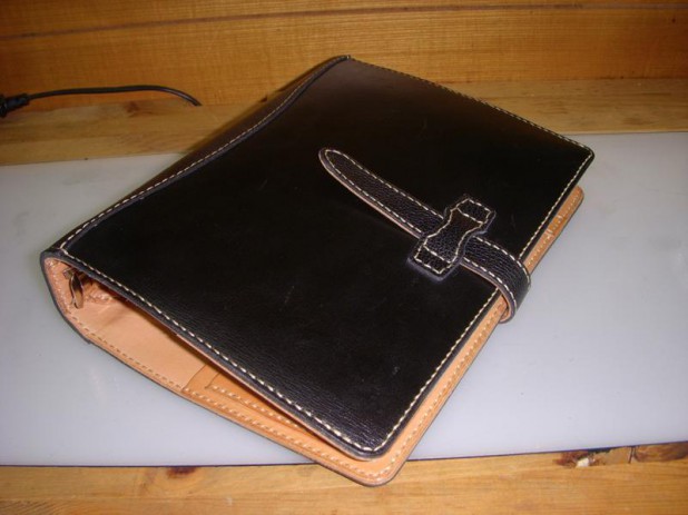 A6ノートカバー ほぼ日手帳カバーとしてもお使いいただけますレザークラフトレザーワークレザー革細工革小物革仕事ハンドメイドハンドクラフトペンケース万年筆ケース万年筆文房具ペンstationeryleatherleathercraftleatherwork