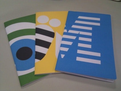 なぜあのロゴは記憶に残るのか？顧客の心を掴む「形と色」の秘密ASOBOAD