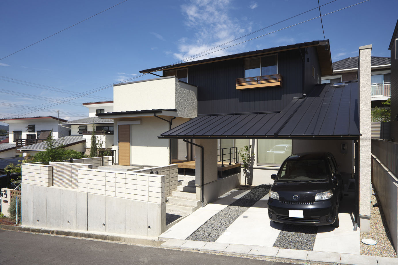 ご夫妻の夢と工夫がつまった煉瓦の家 – 春日井の注文住宅は丸七ホーム