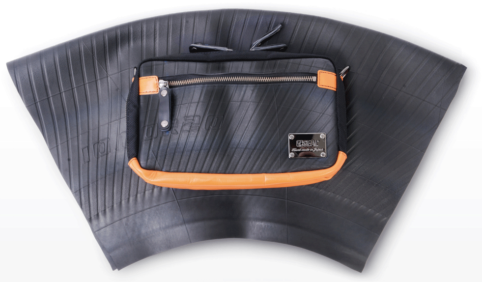 タイヤチューブで作った強くて個性的な鞄メンズバッグ・鞄All About