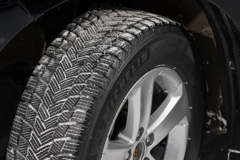 新品タイヤに付いてるヒゲ「スピュー」を喜ぶ国があるって本当？ タイヤ豆知識・2022年版clicccar.com