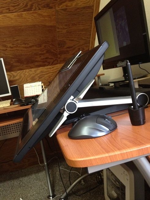 100円じゃないけど液タブのキーボード置き場を作ろうきこログ