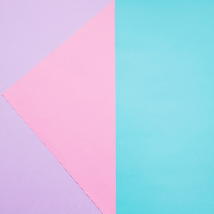 ピンクか水色かの二択だった私を卒業。様々な色を知り、世界を広げるかがみよかがみ