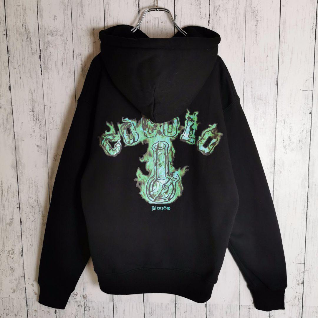 Amazon.co.jp: 完売品スラッシャー 炎ロゴ入りパーカー ファイヤーアーム ブラック : ファッション