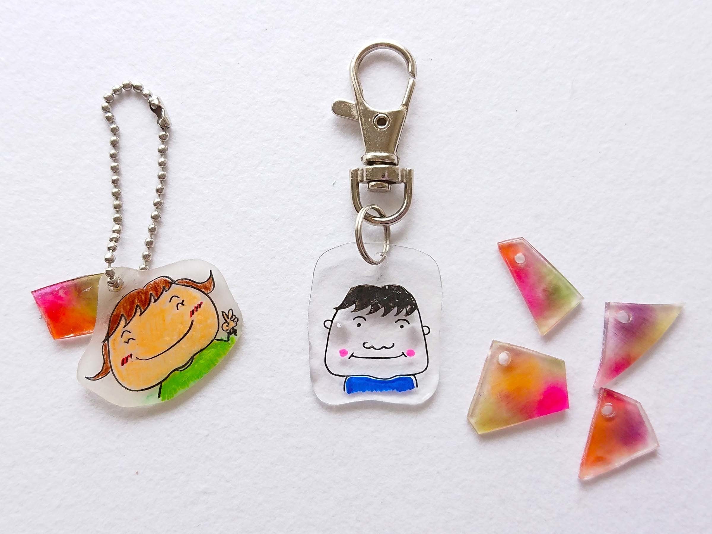 もみじのプラ板ストラップ＋ビーズ紐絵画教室『アトリエ・ポポロ』子供,大人,幼児,習い事,CGイラスト,小学生,中学生,高校生,社会人,長崎市,熊本市,諫早,時津,長与,雲仙,鹿児島,宮崎