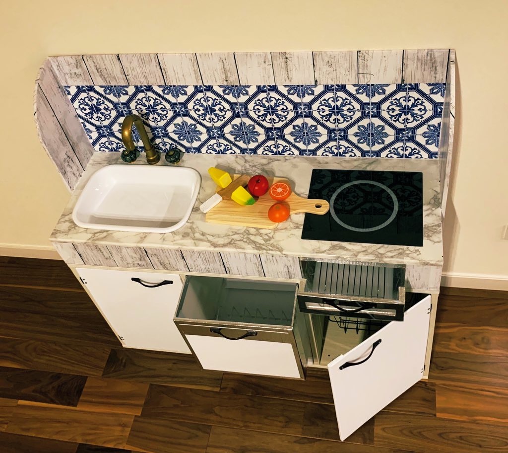 カラボで本格！ ままごとキッチン 前編 シンク・IH・冷蔵庫 ‣ めかぶかあちゃんのどんどこ子育て