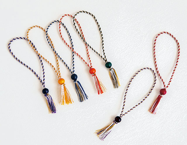 スワン糸 マクラメキーホルダーの編み方 5 How to make macrame keychain