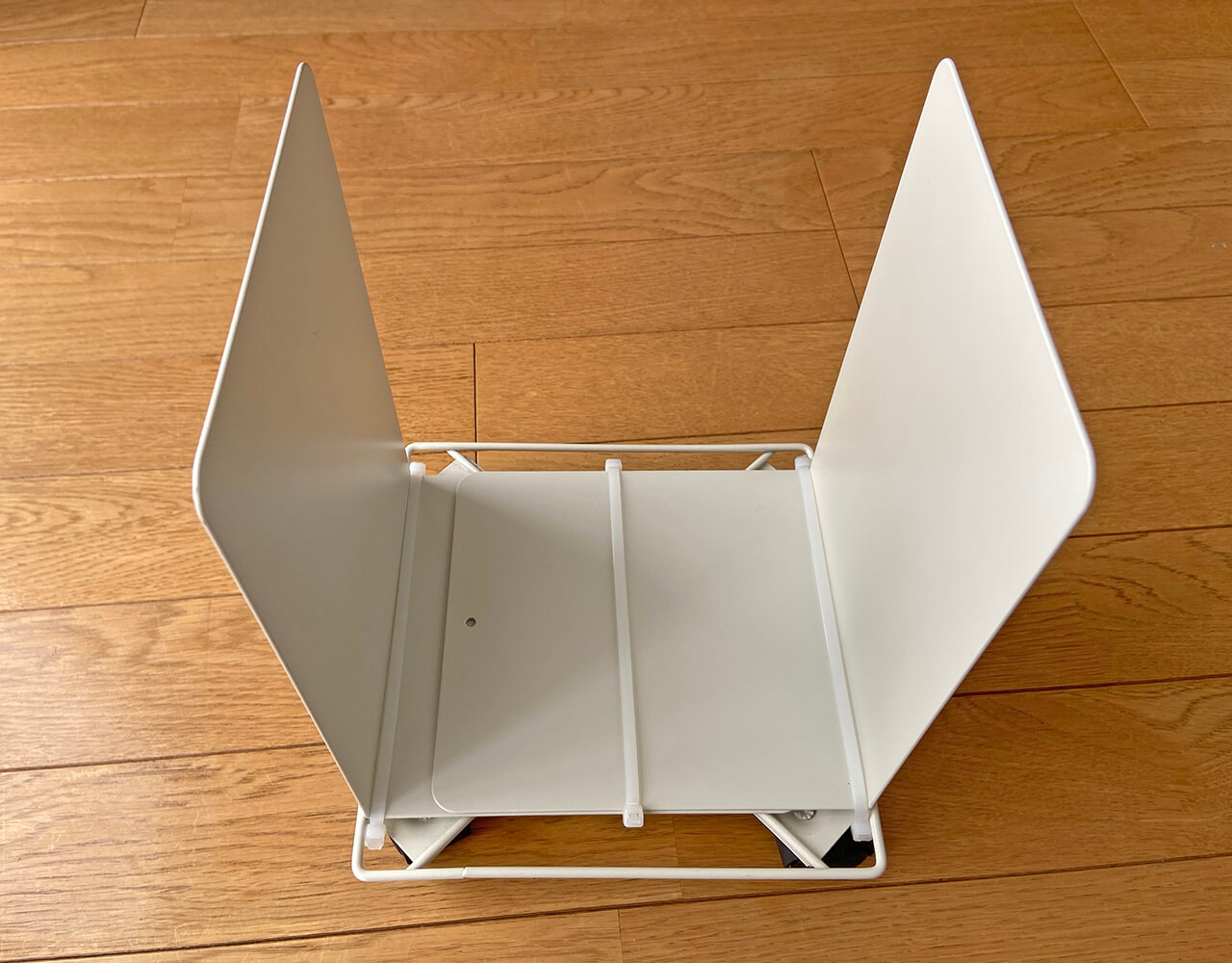 ブックスタンド 段ボール 作り方TikTok