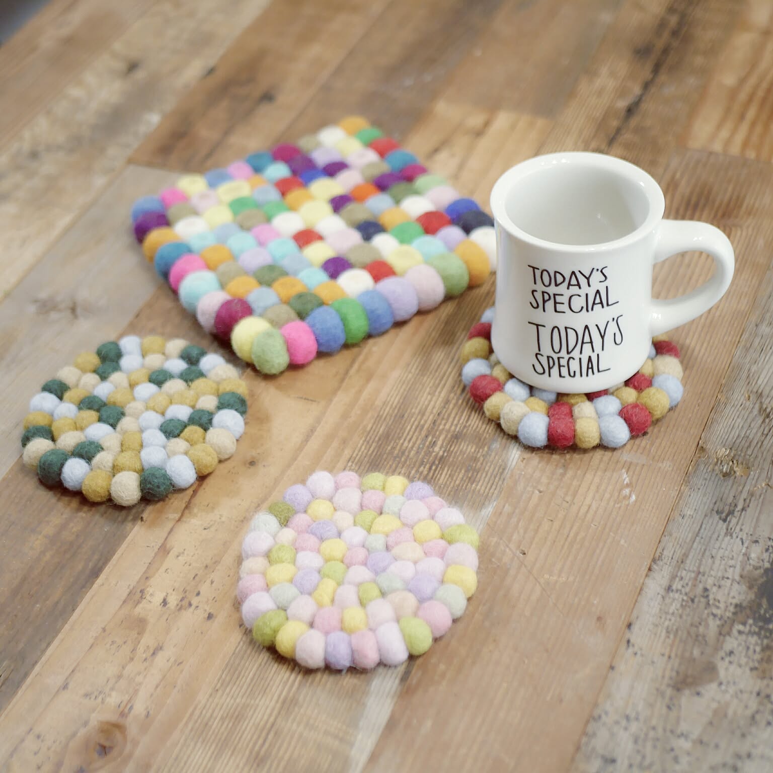 キャンドゥのウールボールで♡超絶簡単プチプラヘアアクセサリーハンドメイドの作り方・アイデア暮らしニスタ