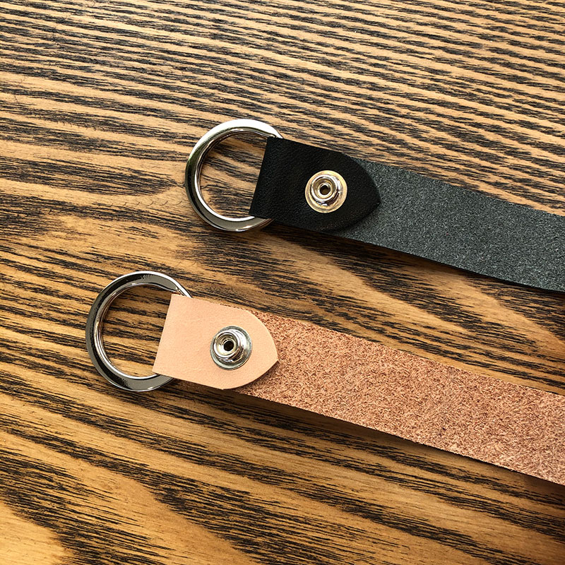 ＤＩＹ レザーや100均の合皮ですぐ作れるキーリング