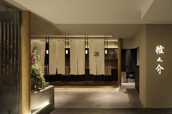 フラットラッシュ ナチュラルデザインTHE SALON まつエクサロン