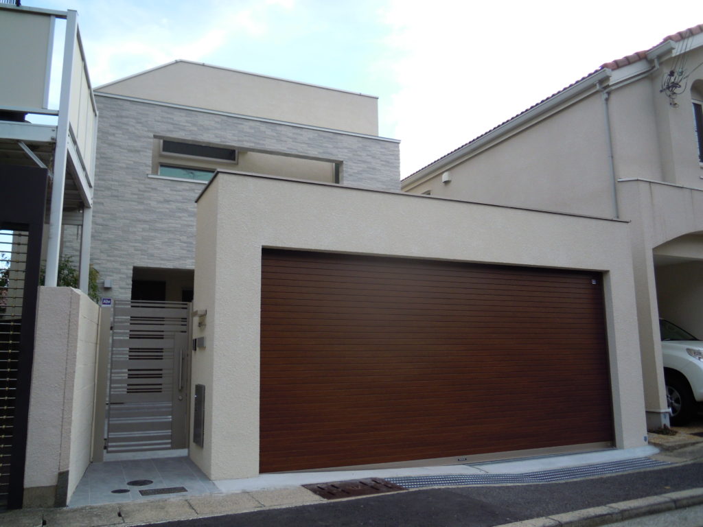 門扉型シャッターの薦め！シャッター専門店・車庫・倉庫・窓 久留米シャッター販売