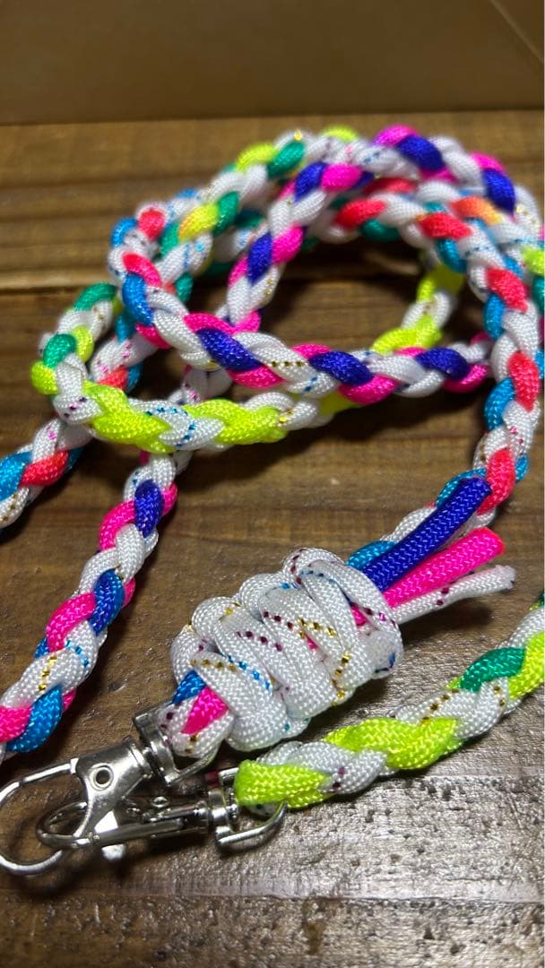 ハンドメイド スマホストラップ 手編みショルダーストラップ◎ハンドメイド スマホショルダー ストラップホルダーつき 肩がけ スマホアクセサリーND-15031おしゃれな スマホケース専門店 ninufa