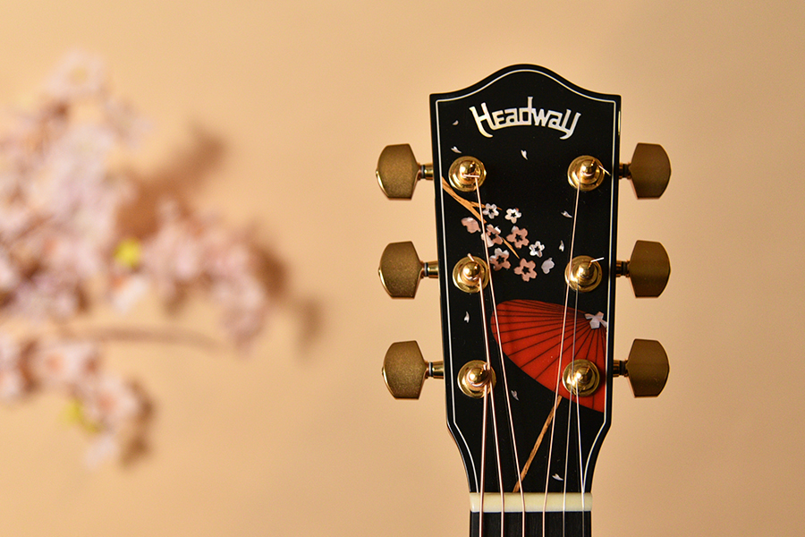 お洒落な可愛いアコースティックギターお買得♪