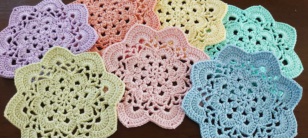 今日のあみもの花のコースターとミニドイリー - hime*hima & Comfy Days