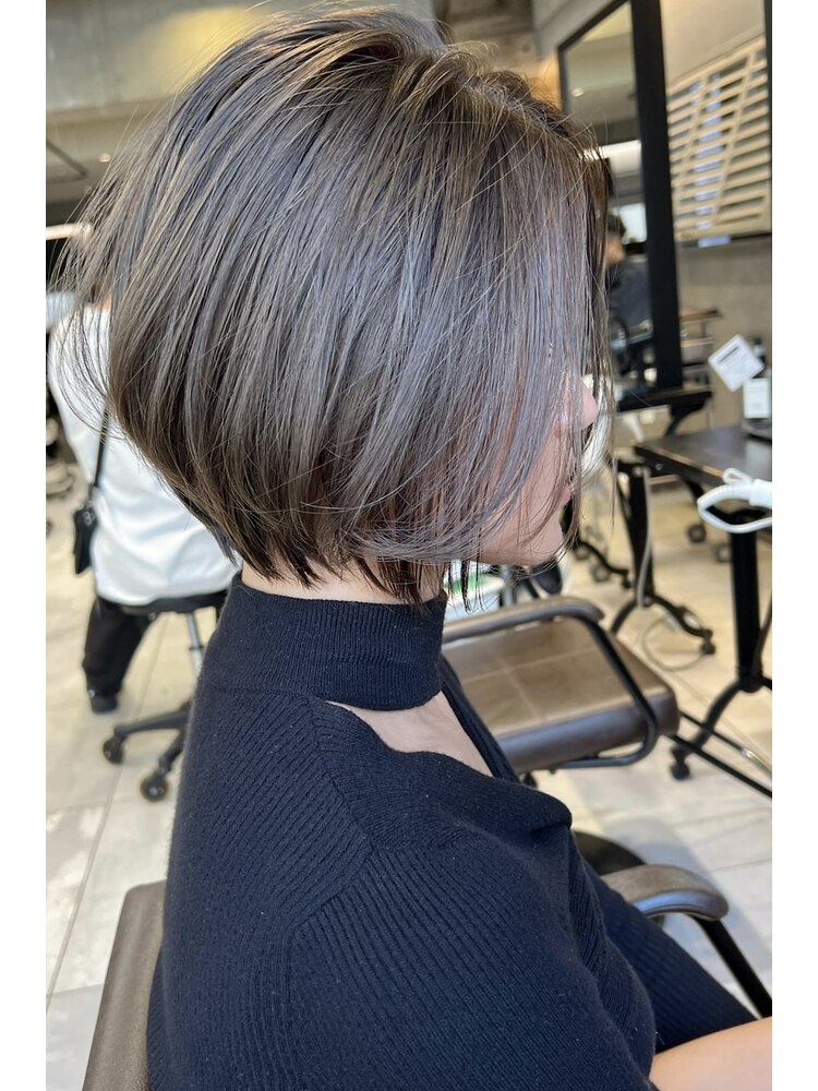 ポイントハイライト☆前下がりショートLuana hair＆treatment ルアナヘアーアンドトリートメント のヘアスタイル美容院・美容室を予約するなら楽天ビューティ