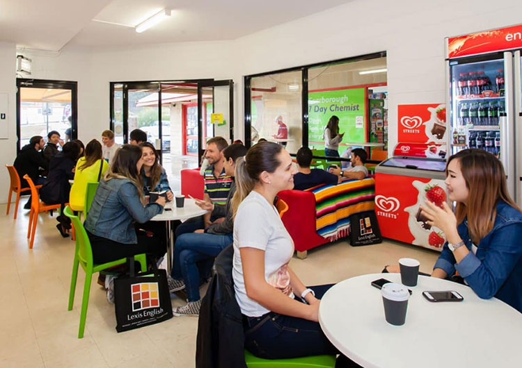 Perth International College of English PICEパース校 – ワールドツーリスト