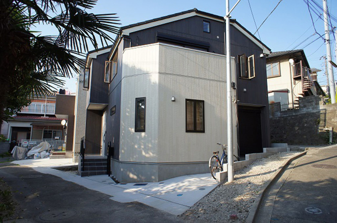 窯業系サイディング外壁材 NOHAS ノハス キャスティングウッド プレミアム 16mm厚30年保証ニチハ 2645 :: 建材トレンド