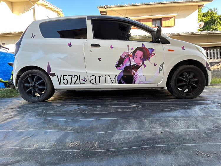 Amazon.co.jp: EARLFAMILY 13cm 車ステッカー アニメ 痛車 可愛い 防水ステッカー 売れ筋 窓 冷蔵庫のドア 車オートバイ 自転車 スケートボード荷物 防水 ランダムシール : 車&バイク