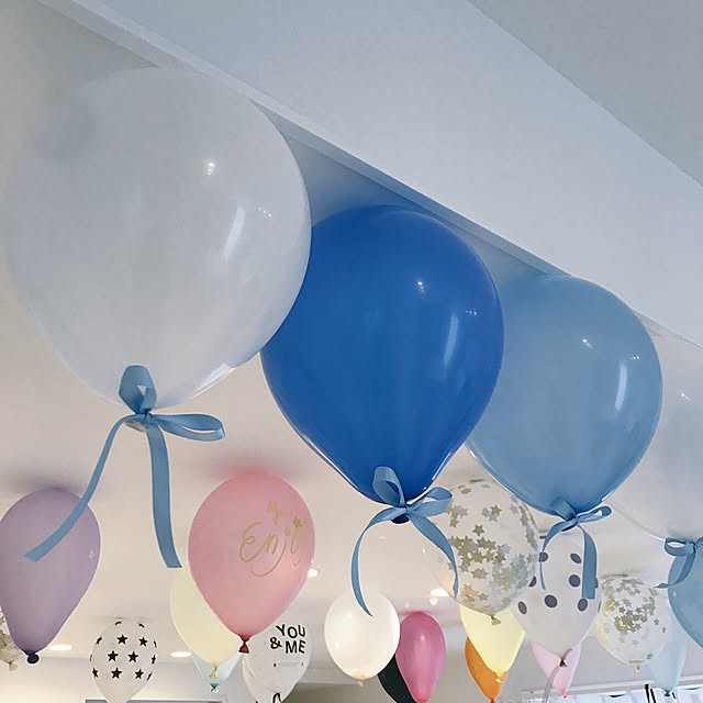誕生日 風船 壁に貼る方法 ホテルTikTok