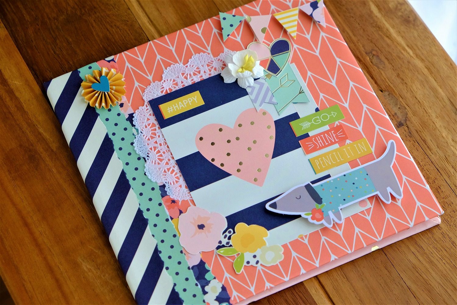 色紙 両面無地、二つ折り、２４ｃｍ×２７．２ｃｍ-100均 通販 ダイソーオンラインショップ 公式