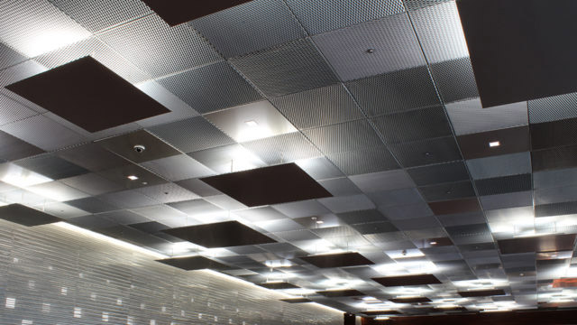 孔付きアルミ 天井パネル 300x300mm 天井装飾用タイル