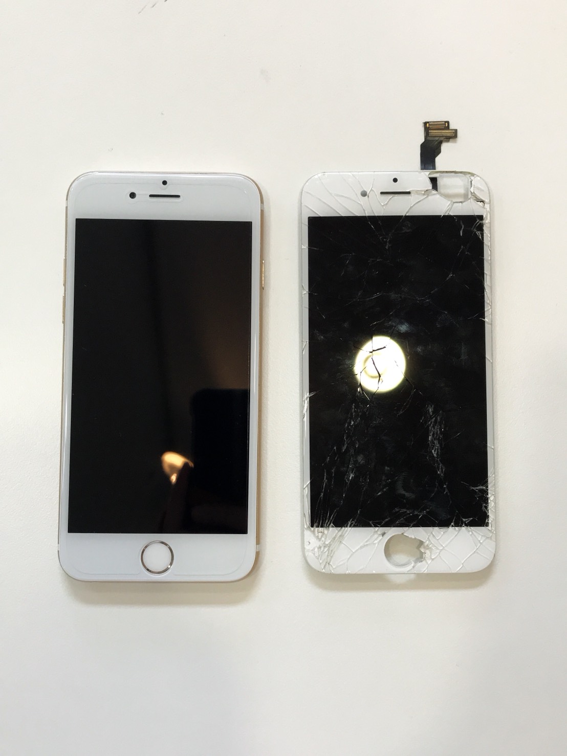 画面にピンクの線が出たiPhone XSMAX – 沖縄 iPhone修理 スマイルファクトリ