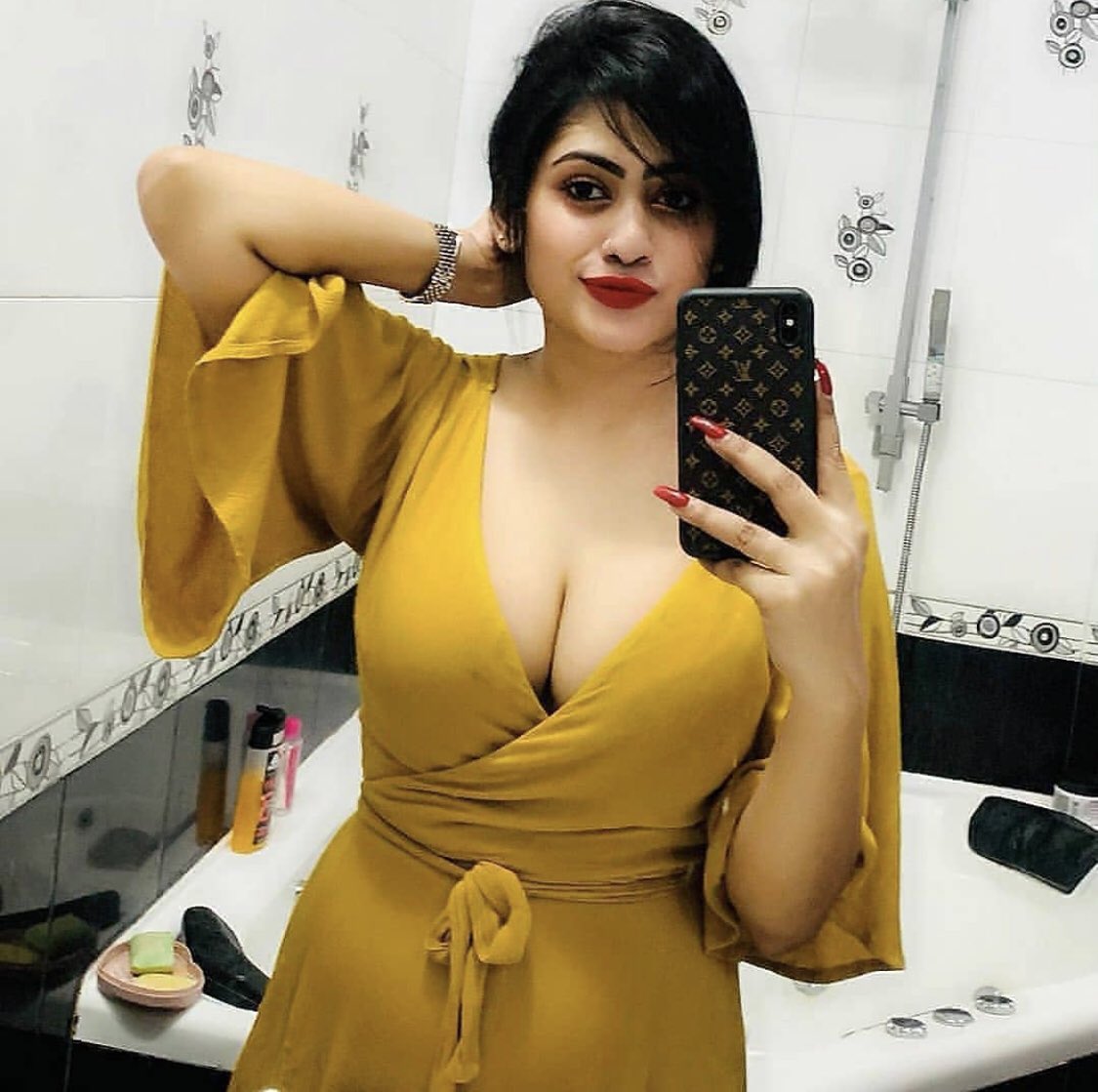 Indirapuram Escort Service 8728981348