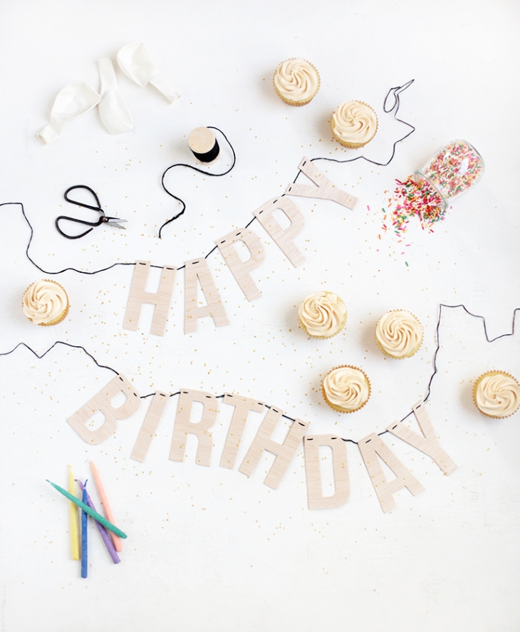 お誕生日ガーランド はたらくくるま緊急車両せいさくわぁるど