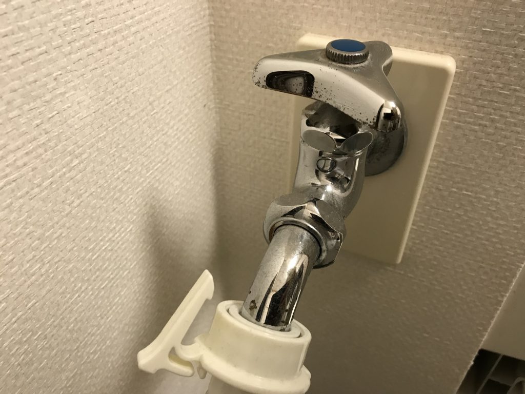 お風呂の蛇口から水漏れ！一先ずの対処方法や修理のやり方住まいる水道