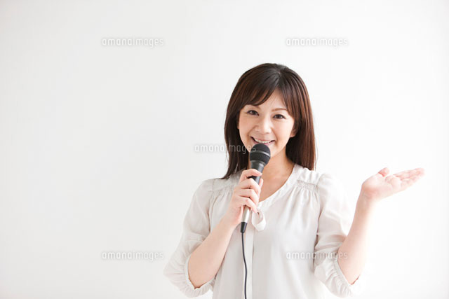 マイクを持つ手 - No: 23093808写真素材なら「写真AC」無料 フリー ダウンロードOK