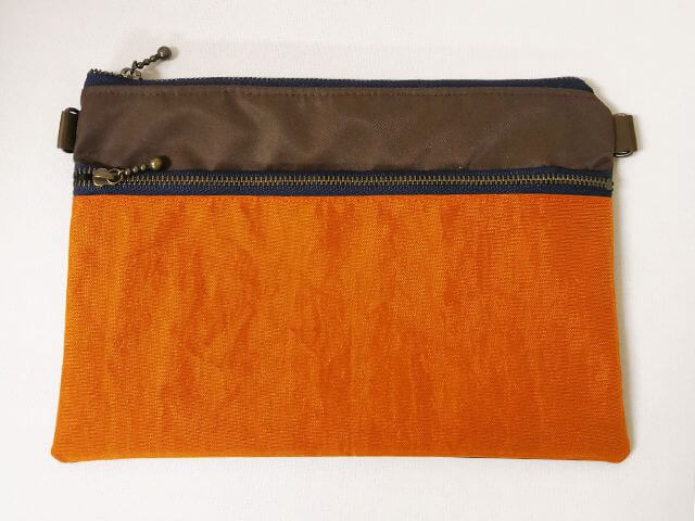 １隠れファスナーのカードポーチ 仕様書なし- COTTONTIME