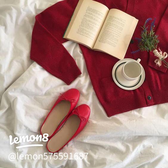 フリー素材 赤の背景イラスト