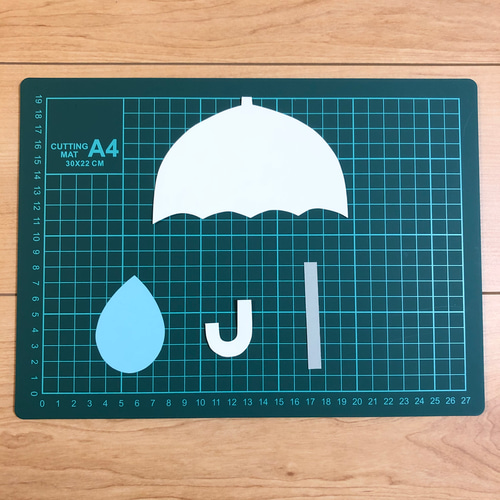 製作キット 保育 梅雨 傘 かさ白画用紙付き壁面飾りの通販 by ちー☺︎'s shopラクマ