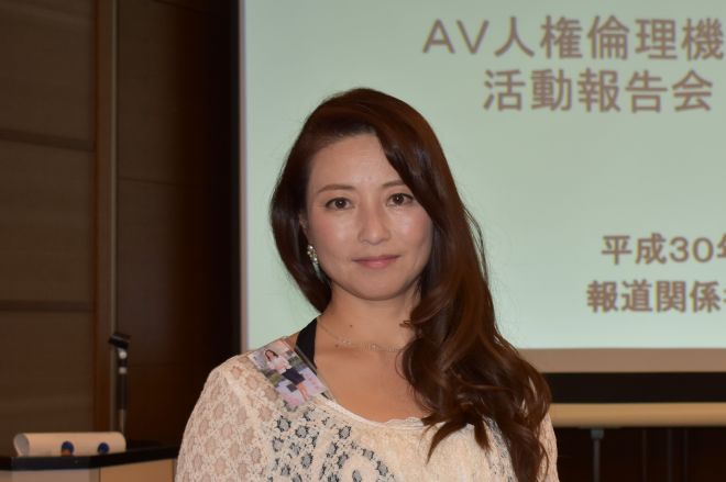 元人気AV女優・佐倉絆が明かす“AV女優と付き合う方法”「新宿で〇〇をすればワンチャンあるかも」 « 日刊SPA!