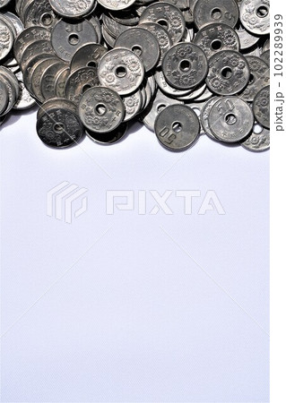 お金のイラスト 50円玉 五十円硬貨 の小銭・コイン・貨幣無料フリーイラスト素材集 Frame illust