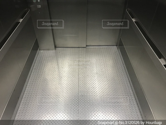 エレベーター入り口の写真素材写真素材なら「写真AC」無料 フリー ダウンロードOK