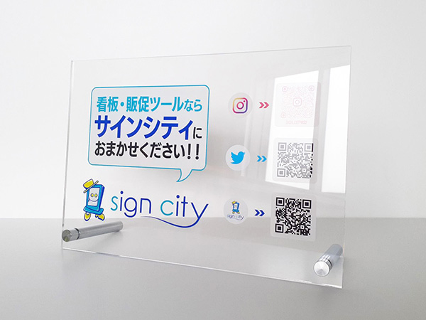 𝗯𝗹𝗼𝗰𝗸𝗵𝗲𝗮𝗱 𝗶𝗱𝗲𝗮𝘄𝗼𝗿𝗸𝘀• 折りたたみ可能な両面使えるA型サイン。僅か2.3kgの軽量設計🪽イベントやマルシェの出店用サインとして最適です。 デザイン 制作 @yumi_waiwai37signsignboarddesign看板デザインマルシェイベント出店Instagram