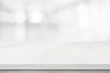 白 背景の撮影 - 商品撮影 物撮り スタジオ撮影 は ABstudio新宿の自社スタジオ完備