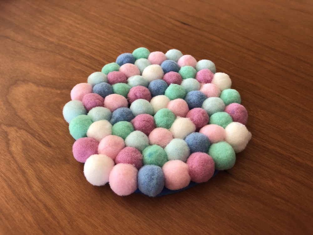 100均ハンドメイド フェルトボールでコースターを作ってみました♪ - 株式会社ワッツ