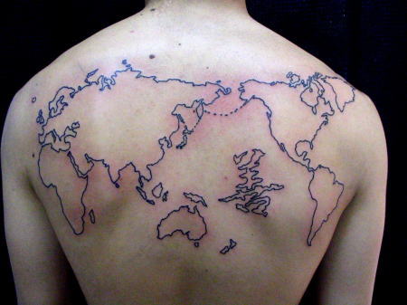 タトゥーLotR AsoIaFの腕に新しい仲間入り！中つ国の地図で肩と上腕を完成させることにしたんだ。みんな気に入ってくれると嬉しいな！ :r lotr