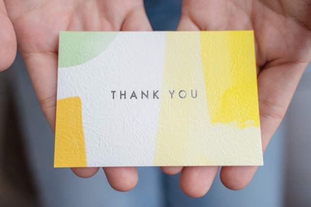 ダイカット色紙 フラワーブーケ ミニ 色紙 二つ折り 寄せ書き 大人数 シール かわいい おしゃれ 結婚式 アイデア デザイン 贈り物 ギフト :Z&K Online Shop - 通販 - Yahoo!ショッピング