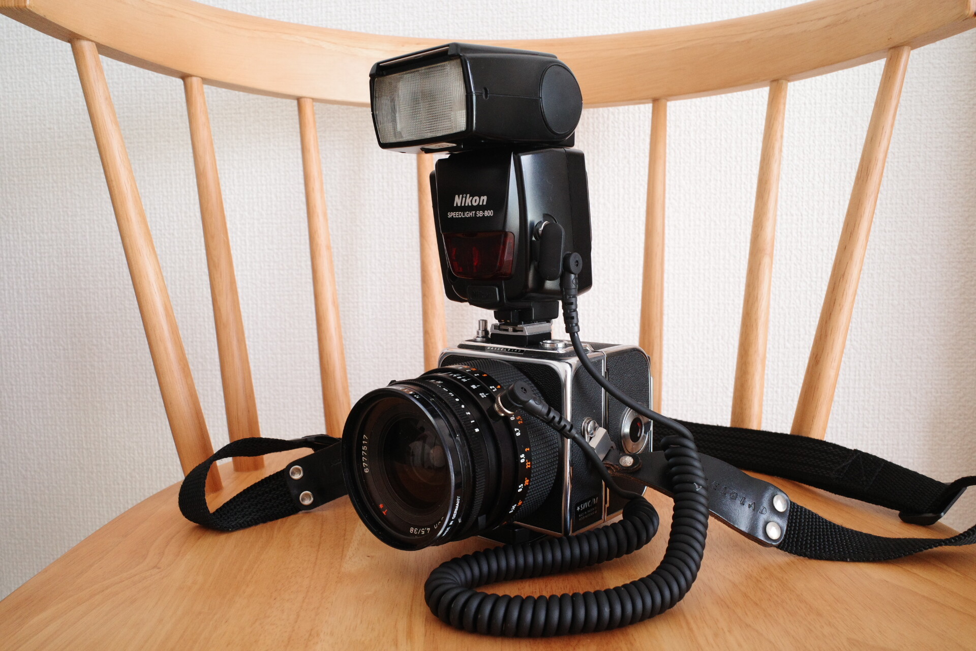 2022年版 カメラ用のフラッシュ・ストロボのおすすめ13選！クリップオンもHEIMハイム