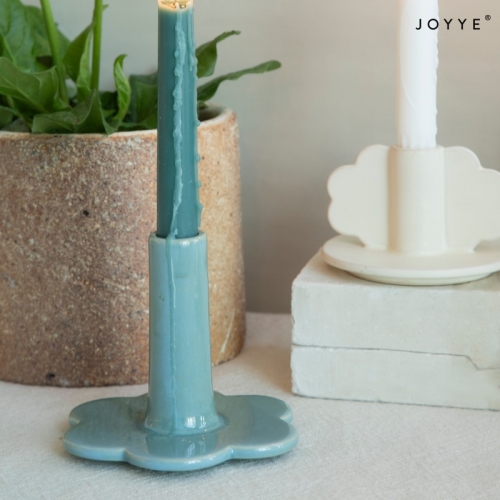 カラフルガラスキャンドルホルダー2点セット テーパーキャンドル2本付き Aの通販 by angeラクマ